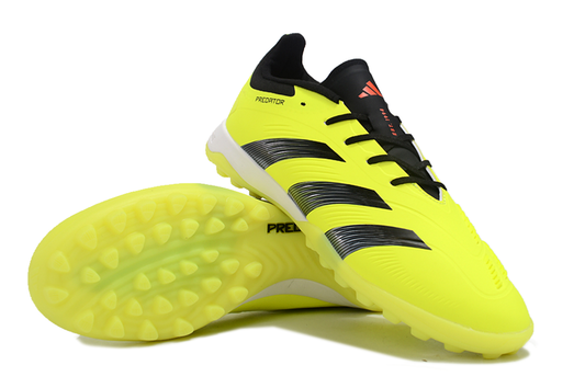 Adidas Astro - حذاء اديداس ترتان