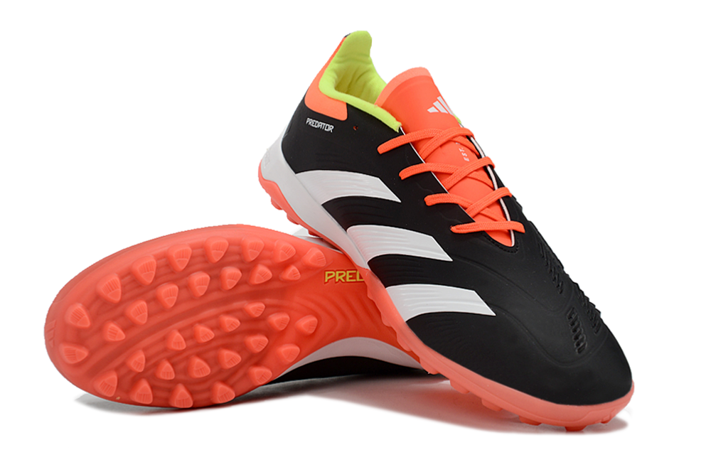 Adidas Astro - حذاء اديداس ترتان