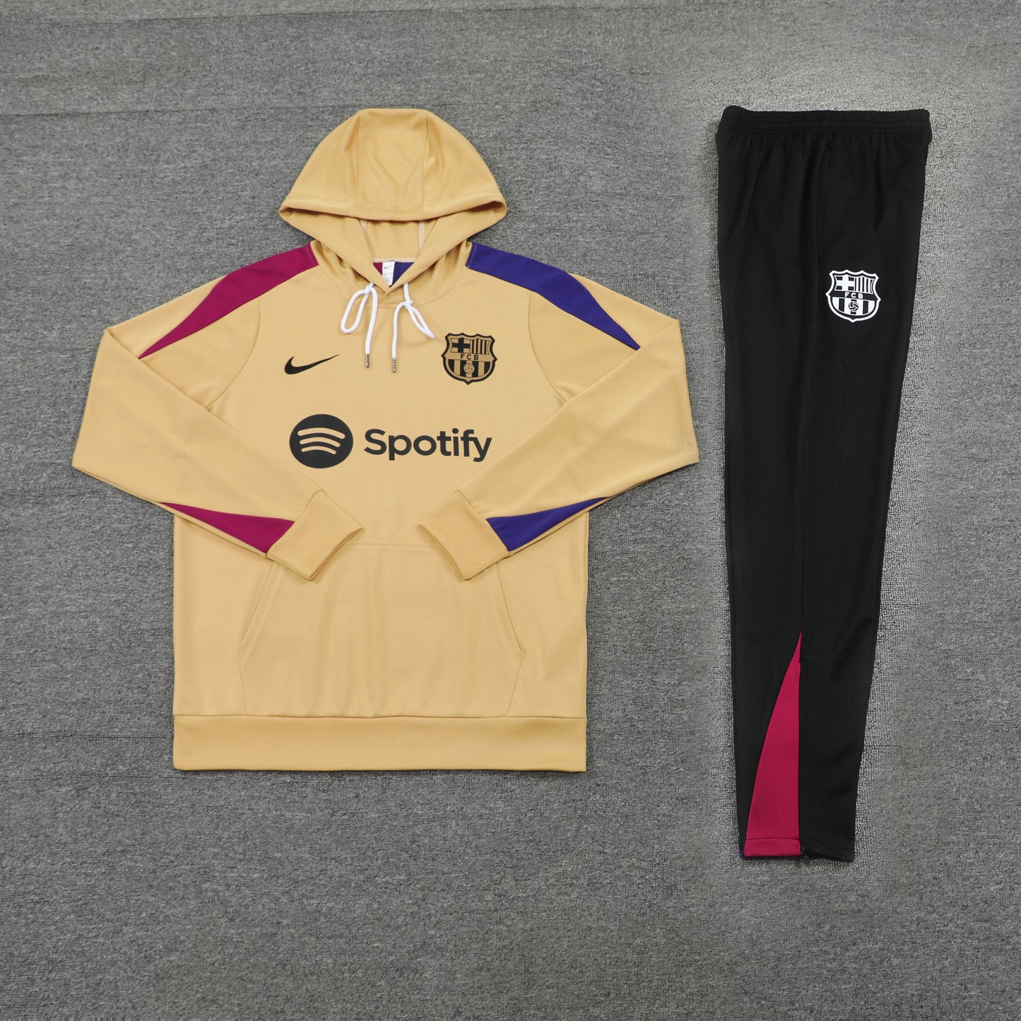 Barcelona Hoodies Set